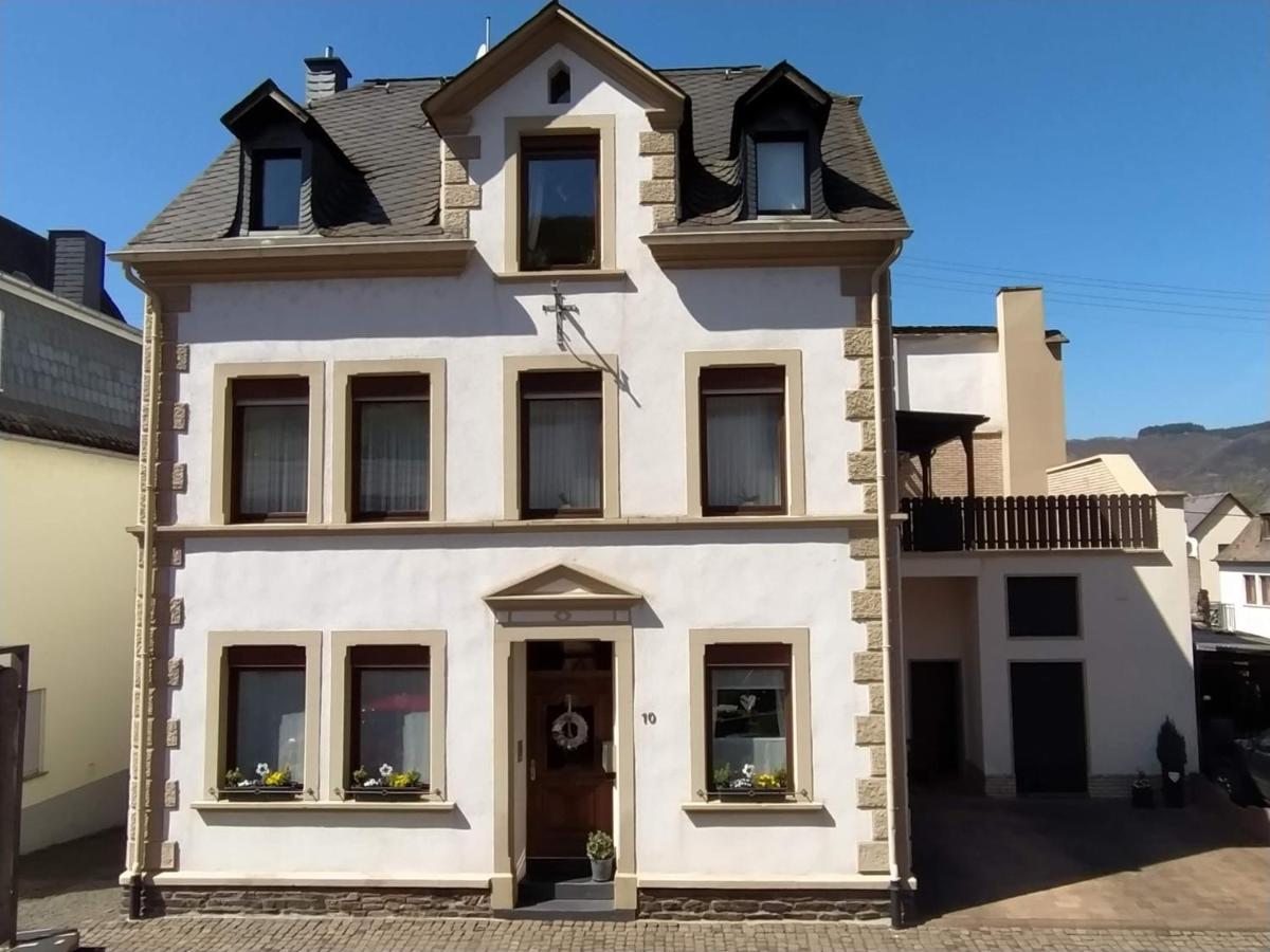 Ferienhaus Treis Neef Bagian luar foto