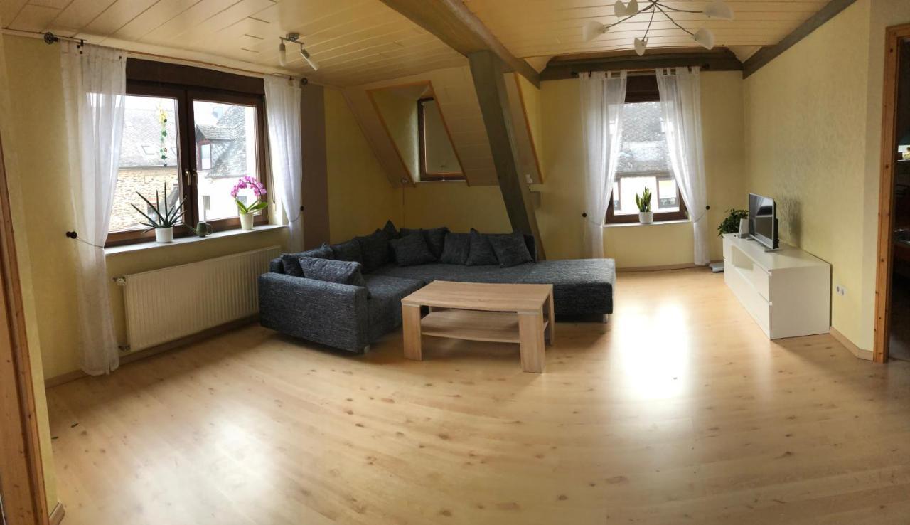 Ferienhaus Treis Neef Bagian luar foto